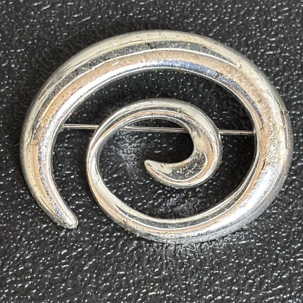 NAPIER Swirl Pin Silver Tone Whirlpool Spiral Classic Career Cosplay LARP